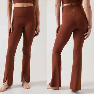 Athleta Elation Split Flare Pants Size Large Mahogany Brown
